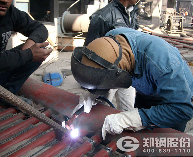 不朽情缘官网110吨外循环流化床电站锅炉装置焊接现场